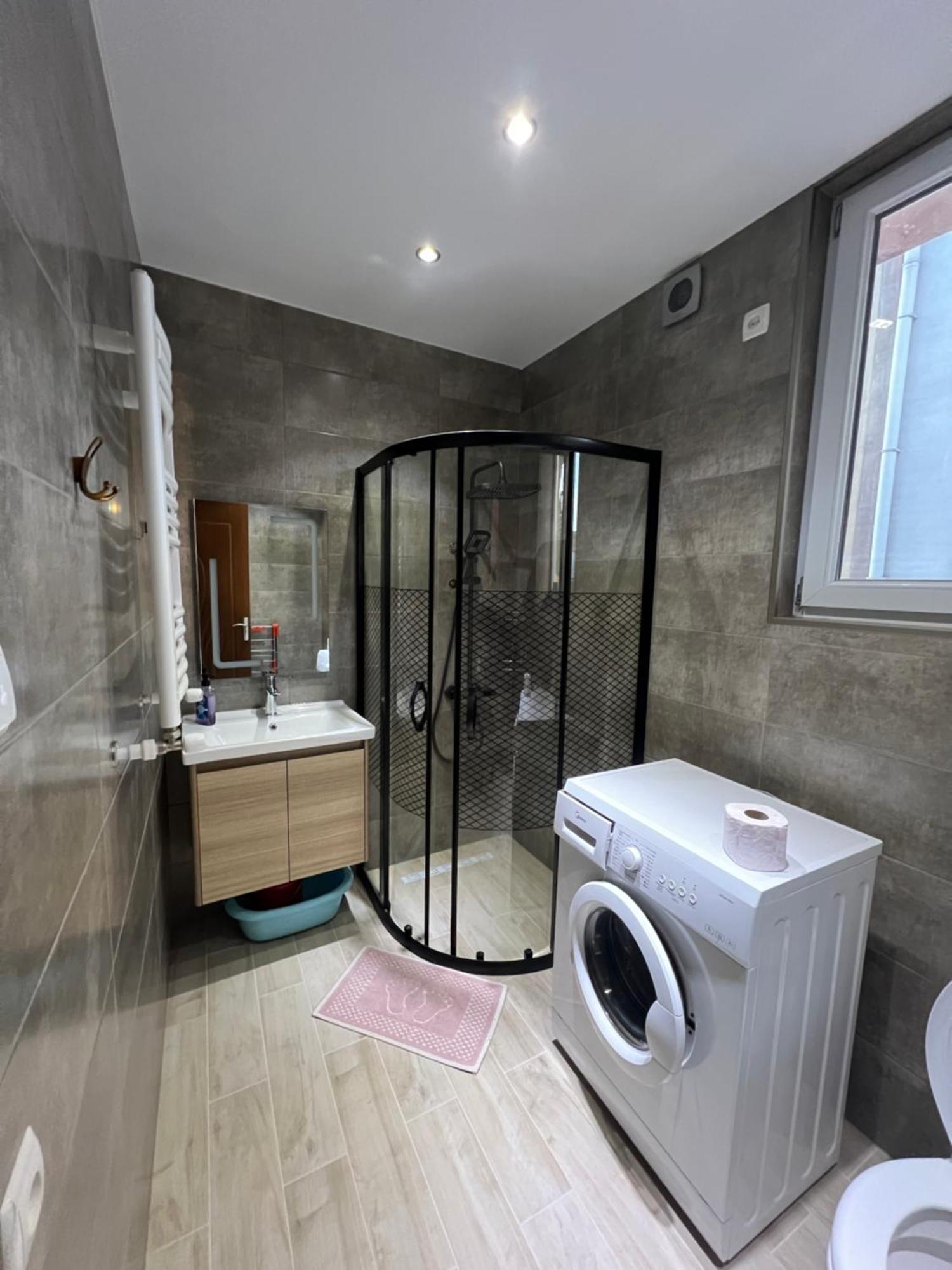 Apartment Merabi Batumi Exterior foto