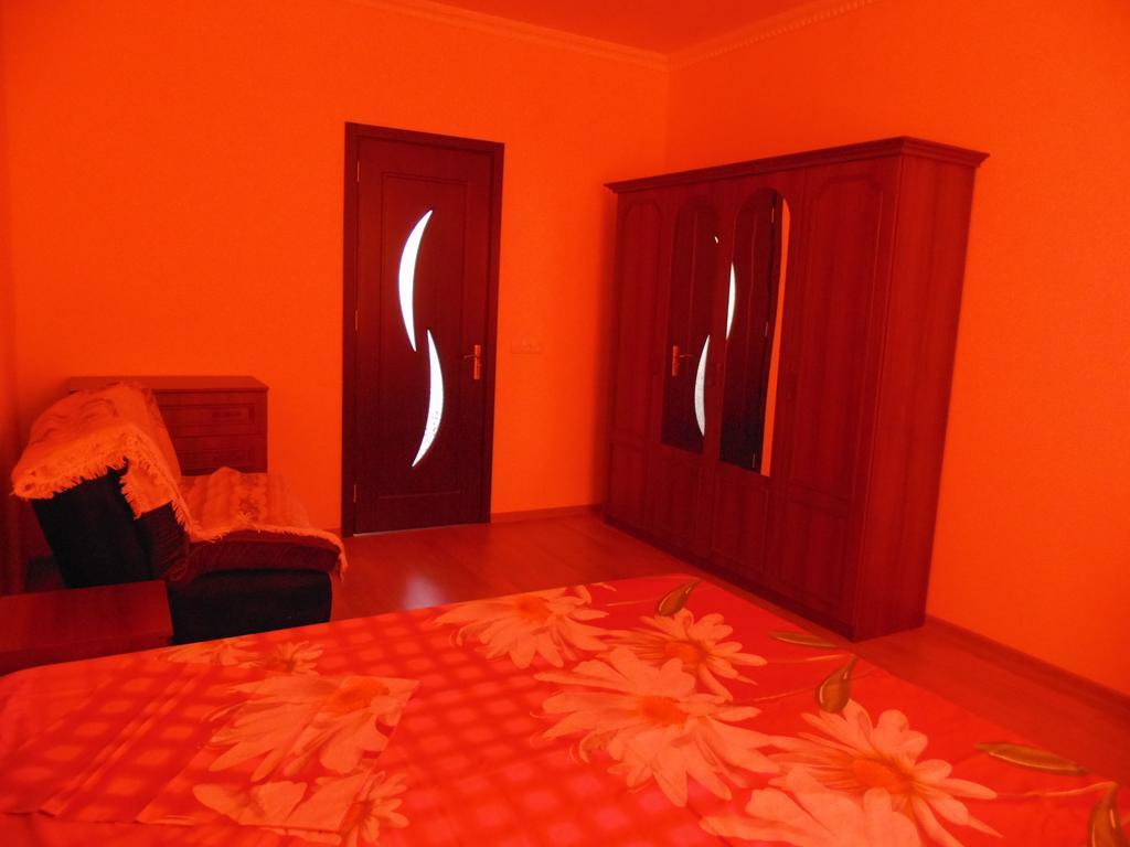 Apartment Merabi Batumi Zimmer foto